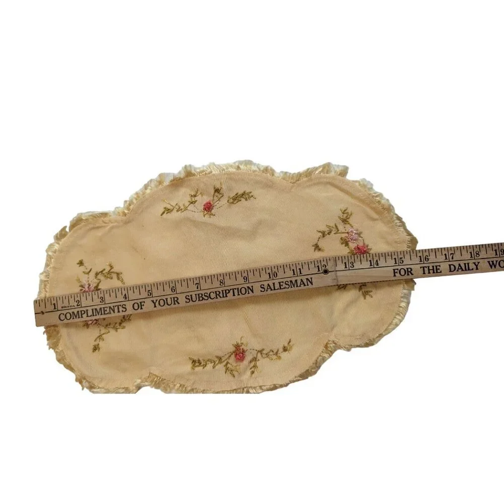 Vintage Floral Embroidered Doily Cream Oblong Table Runner Fringe Trim 15.5x9.5‎